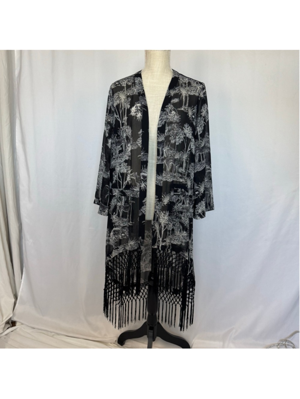 Guess Black Safari Print Fringe Sheer Kimono Duster Women’s M/L